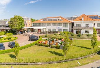 Hotel Ameland has Balcony rooms