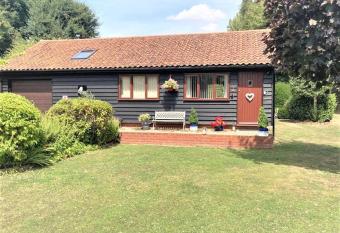 Owlhoot Annexe has Balcony rooms