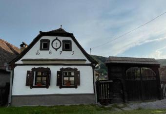 Erd  lyi paraszth  z allows 18 year olds to book a room