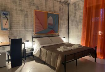 La Contessa B&B Torrette has Balcony rooms