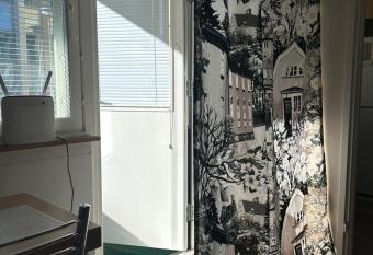 Kuninkaankatu Apartment - Free Parking has Balcony rooms