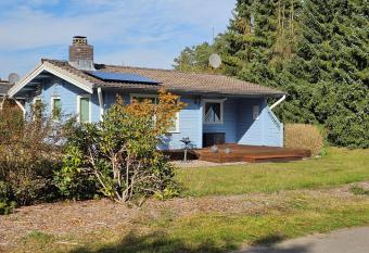 Zur Meise has Balcony rooms