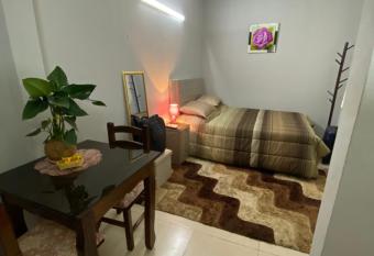 Lujoso ,c  modo MONOAMBIENTE allows 18 year olds to book a room