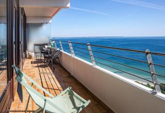 Premium Ferienwohnung mit Meerblick has Balcony rooms