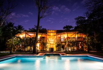 Pacifica Surf Studios has Balcony rooms