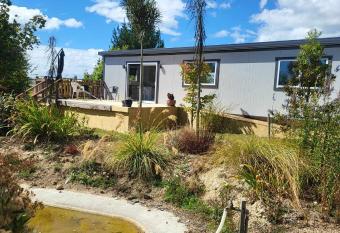 Hillview has Balcony rooms