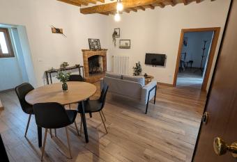 Civico 14 has Balcony rooms