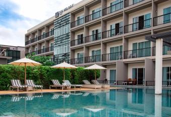 The Melody Phuket - SHA Extra Plus has Balcony rooms