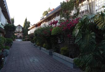 Villa Cholula allows 18 year olds to book a room