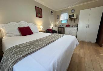 Khaled Estate Cottages has Balcony rooms