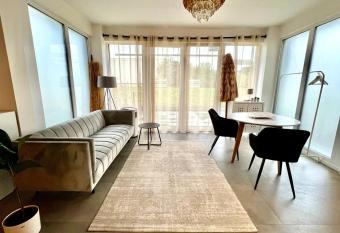 Valley of Business Dortmund - Apartment w Garden - Phoenix-See has Balcony rooms