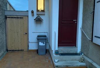 Maison proche centre Epernay has Balcony rooms