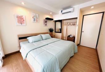Cozy Victoria Lakeview 5 mins to Impact Muang Thong has Balcony rooms