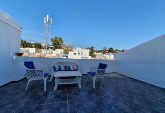 YoYo House allows 18 year olds to book a room