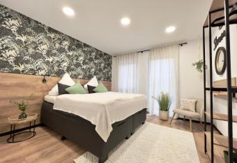 Gro  e Wohnung & Apartment Sauna & 4 Badezimmer Netflix has Balcony rooms