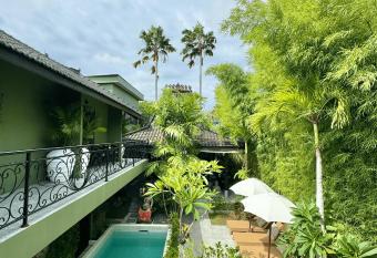 The Lodge Canggu has Balcony rooms