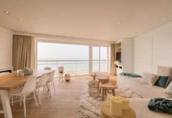 4e verdiep appartement met zeezicht in Knokke has Balcony rooms