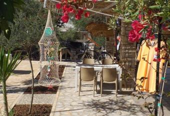 Guest House Solive has Balcony rooms