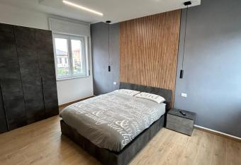 Casa Malpensa 66 has Balcony rooms