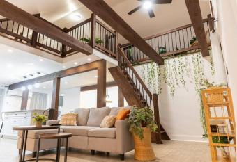 Fletcher NC Getaway allows 18 year olds to book a room