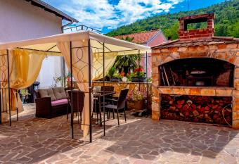 Comfortable apartment near Opatija has Balcony rooms