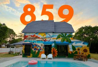 A famosa Bungalow Villa 859 has Balcony rooms