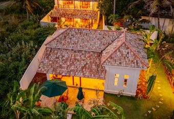 Abhaya Villas has Balcony rooms