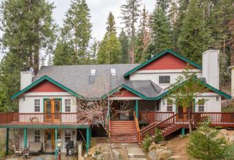Inside Yosemite Winter Wonderland has Balcony rooms