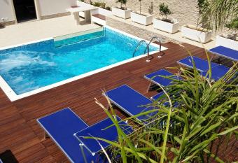 B&B Il Sole allows 18 year olds to book a room