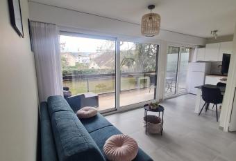 Charmant studio au calme has Balcony rooms