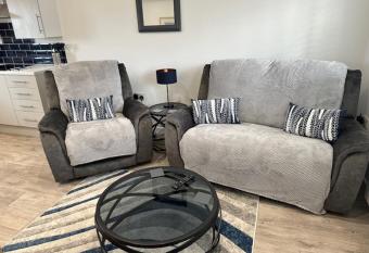 HeyRic allows 18 year olds to book a room