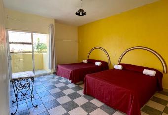 HOTEL ALEMAR has Balcony rooms