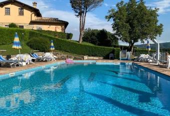 Agriturismo Comparone Casavecchia has Balcony rooms