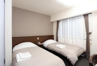 Sapporo Oriental Hotel allows 18 year olds to book a room