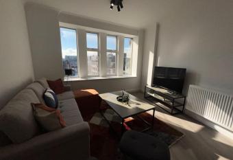 City View Apartment has Balcony rooms