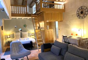 Adorable appartement en hypercentre allows 18 year olds to book a room