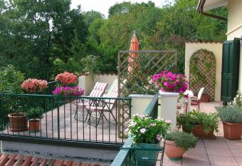 B&B Il Suono del Bosco has Balcony rooms