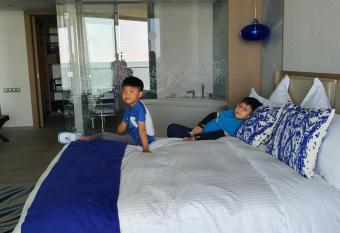 (null) allows 18 year olds to book a room