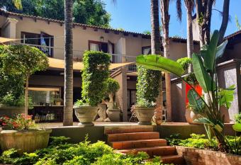 Waterhouse Guest Lodge - Indus Street has Balcony rooms