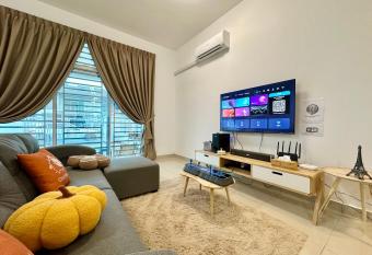 Desaru - Leisure Getaway 4BR3B by Cowidea has Balcony rooms