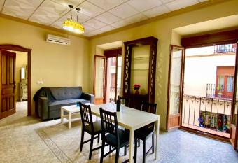 Apartamentos Abeto has rooms with a private hot tub