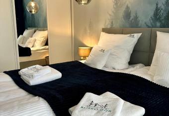 Blisko G  r Szyndzielnia has Balcony rooms