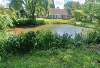 Air Lakehouse has Balcony rooms