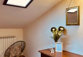 LocAle Guest House has rooms with a private hot tub