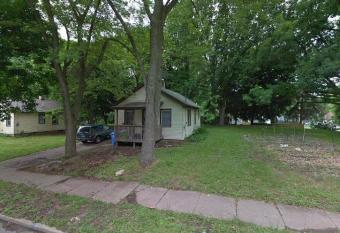 Small quite spot has Balcony rooms