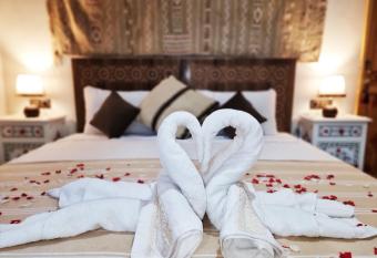 Villa des   toiles has Balcony rooms