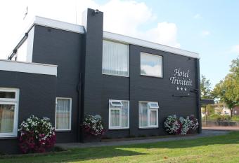 Hotel Triniteit allows 18 year olds to book a room