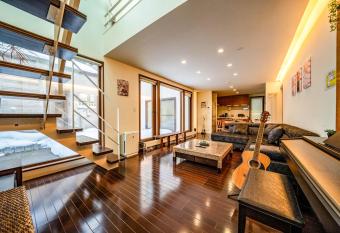 THE CALLA allows 18 year olds to book a room