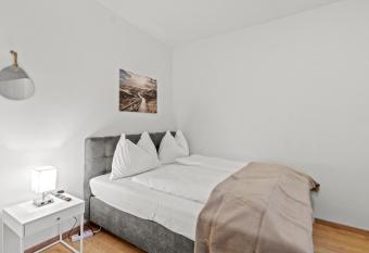 Natur & Komfort in der N  he von Semmering allows 18 year olds to book a room