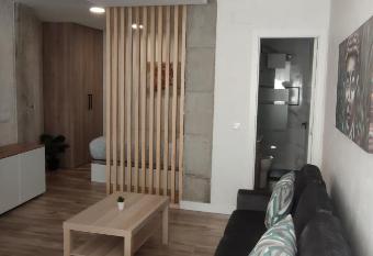 Apartamento Centro B allows 18 year olds to book a room